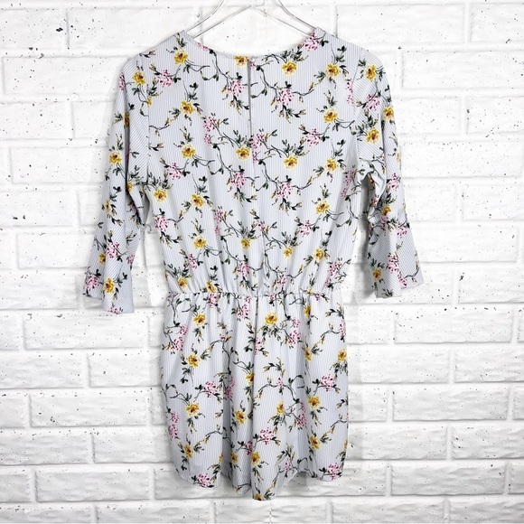 EVERLY Floral V-Neck Romper with 3/4 length flare sleeves - Picture 7 of 8